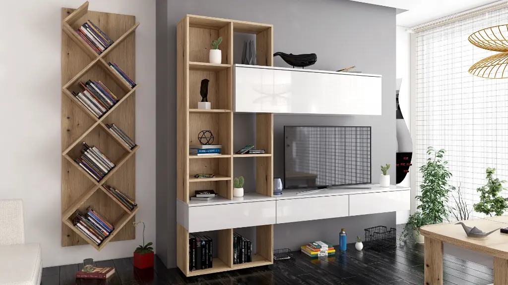 WU Whitney- CEO + WG- cam02.webp