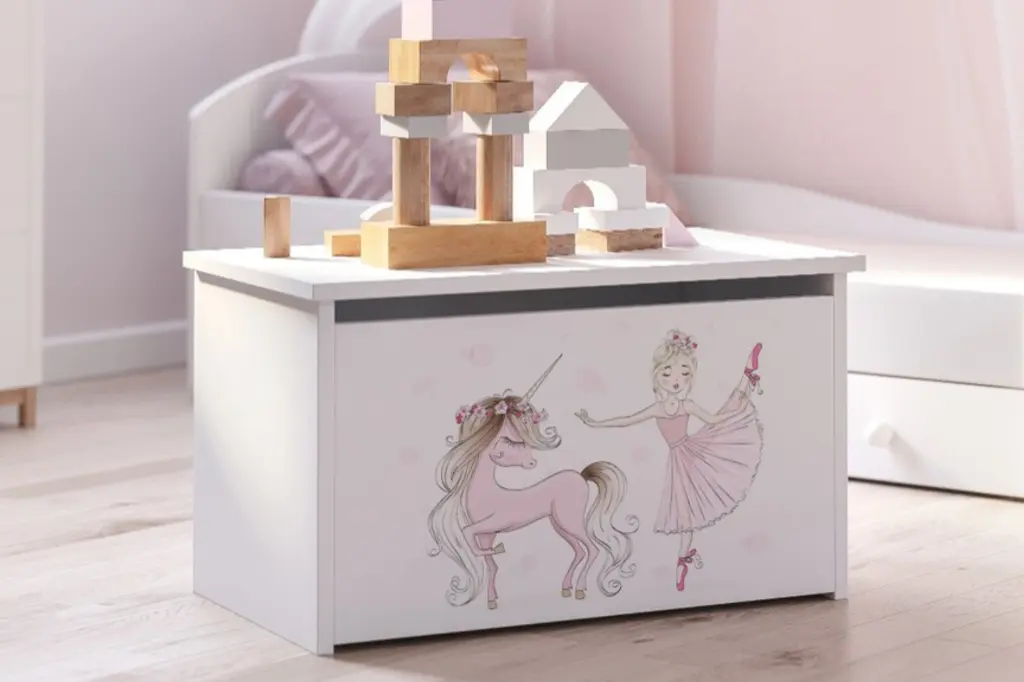 pol_pl_Skrzynia-na-zabawki-DARIA-Dziewczynka-z-jednorozcem-13755_2.webp